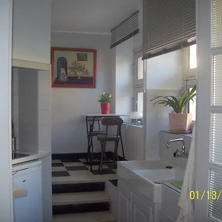 Chez Bernard Et Dominique Апартаменты *
